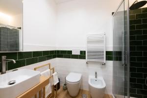 Bed & Breakfast Across The Room(e)