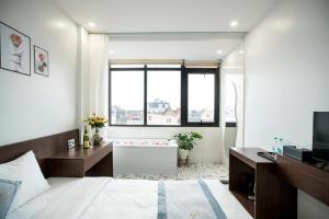 AUI Hotel 38 Máy Tơ