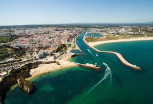 Rising Sun Apartments