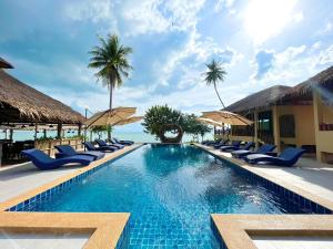 Absolute Beachfront Villas