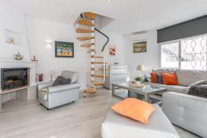 Empurialola - Casa todo confort, con piscina, cerca de la playa y centro - 131