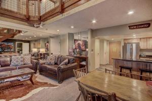 CM416M Copper Mtn Inn Condo