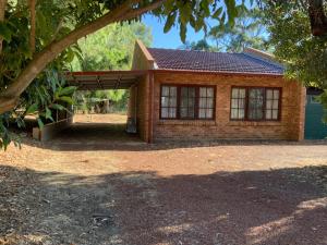 Bentworth Lodge