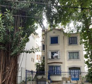 Apartamento charmoso no melhor do Leblon.