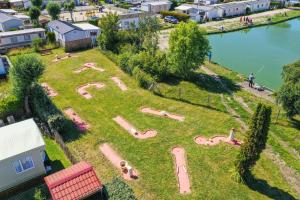 Campings Camping Les Garennes : photos des chambres