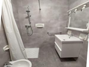 Bright studio for 4 guests with swimming pool