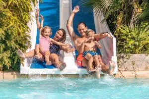 Camping Domaine de la Ville Huchet - Saint-Père Marc en Poulet