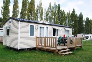 Campings Camping Domaine de la Ville Huchet : photos des chambres