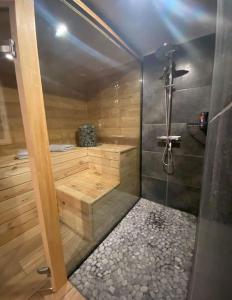 Appartements Gite 2 pieces avec sauna : photos des chambres