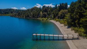 Cabañas Villa Labrador con costa de lago