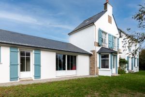 Maisons de vacances Grande maison pour 10 personnes a 2 pas de la mer : photos des chambres