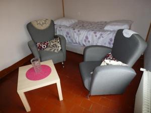 Maisons de vacances Gite Fiefs, 3 pieces, 4 personnes - FR-1-376-47 : photos des chambres