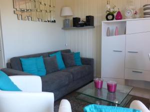 Maisons de vacances Gite Meillard, 3 pieces, 4 personnes - FR-1-489-93 : photos des chambres