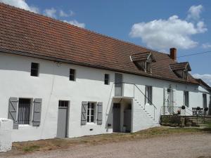 Maison de campagne rénovée avec terrasse et jardin - FR-1-489-363