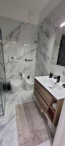 Luxury Apartment 23