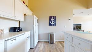 Near Pier Park and Beach - Pools Onsite - FLPCB66