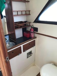 Bateaux-hotels Bateau a quai de 2 cabines : photos des chambres