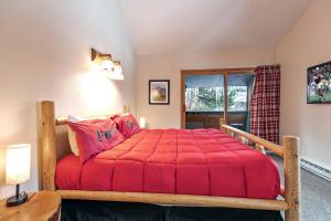 Motherlode Condo: Walk to Downtown, Slopes