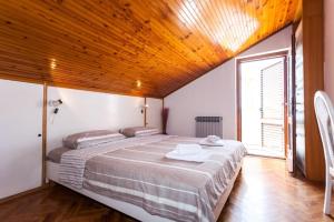 Apartment in Pakostane with sea view, terrace, air conditioning,WiFi 3475-4 
