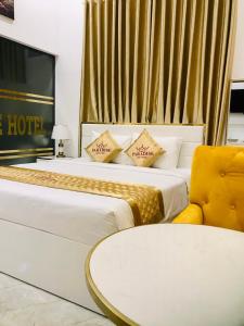 Paradise Hotel & Homestay access alley 100m