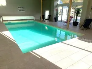 La Chambrisienne-Mr et Me Chambris - 卢瓦尔河畔蒙图瓦尔