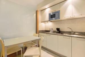 Dfm Happy Days B - Funchal