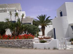 Nicos Studios & Apartments Paros Greece