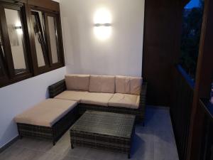 EL BOBO BEACH- Deluxe 2 bedroom apartment