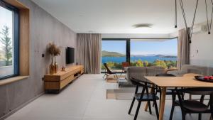 Konstanca & Sara Villas