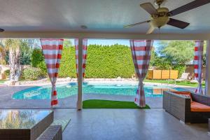Four-Bedroom Holiday Home room in Casa Del Mar home