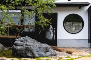 Castle Town Contemporary Ryokan 天籟 - TENRAI -