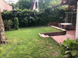 Amplia Casa cerca de Aristdes con Patio y Parilla