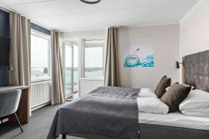 Queen Room with Sea View room in Best Western Hotel Corallen