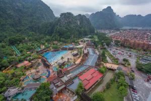Ipoh Tambun Lost World Sunway Onsen Suites Luna 2R2B 8paxs