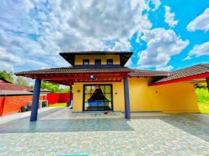 Yussy Homestay at Afamosa Villa