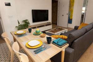 Amplio piso de diseño .