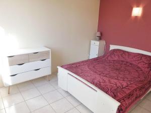 Appartement près de la plage avec balcon et parking, idéal pour 6 personnes - FR-1-387-154