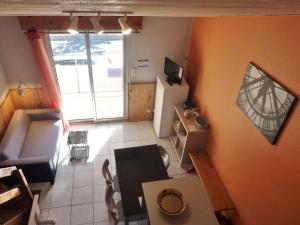 Appartement près de la plage avec balcon et parking, idéal pour 6 personnes - FR-1-387-154