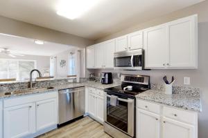 Bethany Bay --- 37514 Pettinaro Dr # 9404