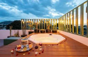 Rooftop Hot Tub! 3 levels, 5Bedroom in Villa Noria - San Agustin de las Juntas