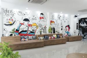 All day hostel at BTS Bang Chak