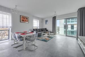 Wave Apartments - Yacht Park 3