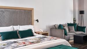 Garden Suite with Private Pool  room in Katikies Garden Santorini - The Leading Hotels Of The World