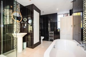 SAUNTON NORBORO 4 Bedrooms