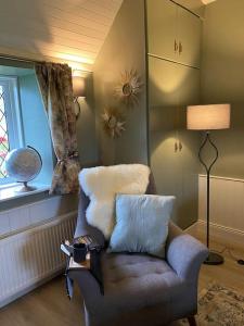 The Old Thatch, Lemybrien