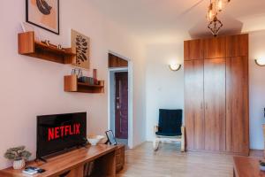 Romanian Athenaeum 1BR Apartment with Amazing View