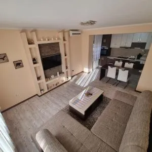 Koks Apartmans - Aleksandrovo