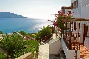 Aegean Village Beachfront Resort - 弗伊尼基昂