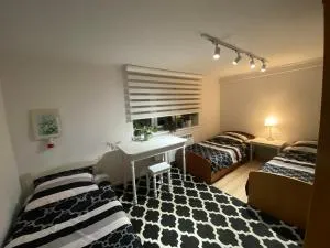 Pokoje Gościnne Ząbki k. Warszawy - 马尔基