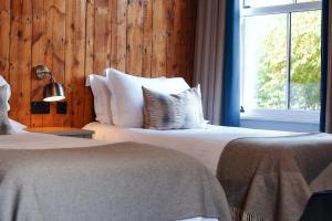 Superior Twin Room room in The Brownswood